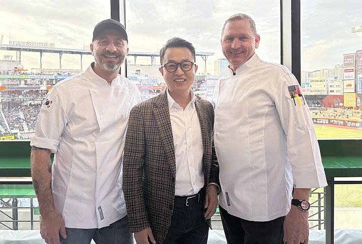 3 people from Aramark
